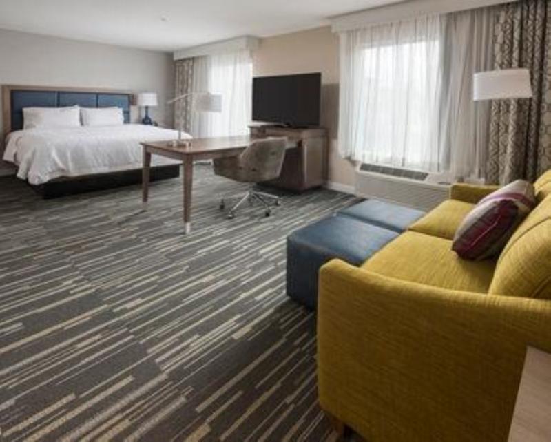 Hampton Inn & Suites Seattle/Redmond Wa Exterior photo